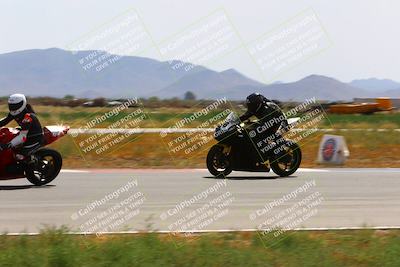 media/Apr-30-2023-CRA (Sun) [[020fcf5d43]]/Race 11-600 Expert Superbike/